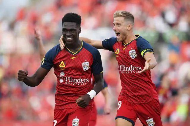 中国男篮祝贺崔永熙：希君生羽翼 一化北溟鱼